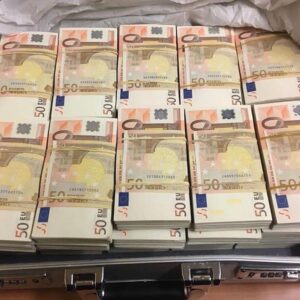 €50 Euro Bills